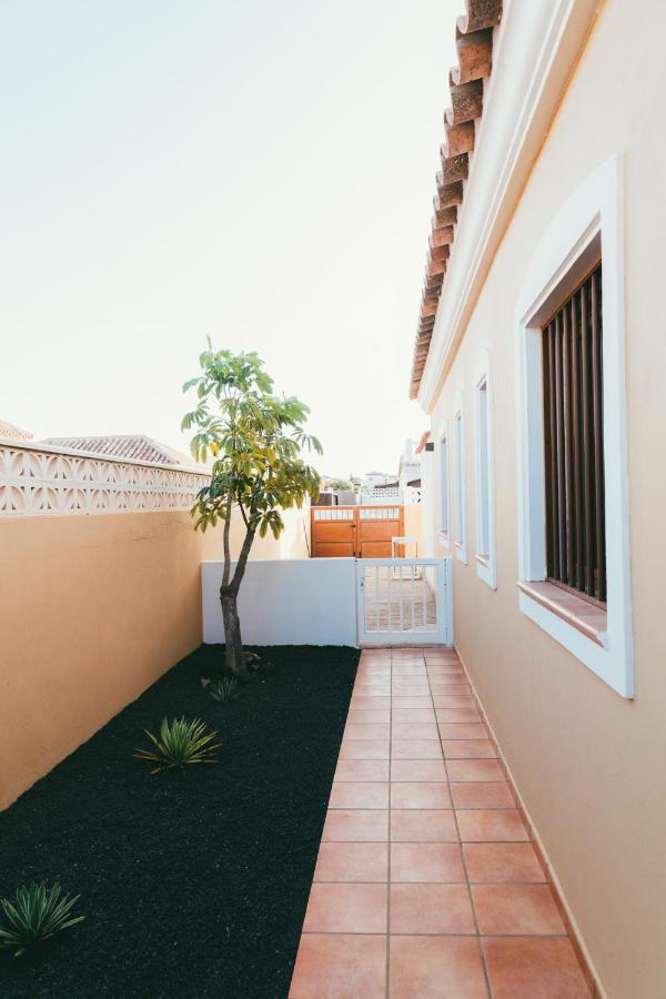Moderne Villa Met Verwarmd Zwembad In Corralejo Exterior photo
